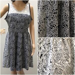 NEW Le Lis Stitch Fix Black White Lace Rose Floral Sleeveless Dress Womens L USA